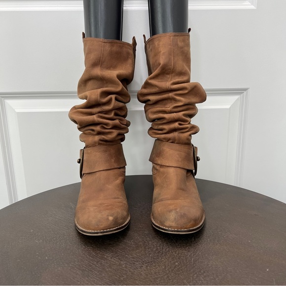 “Ruckuss” - Picture 2 of 15